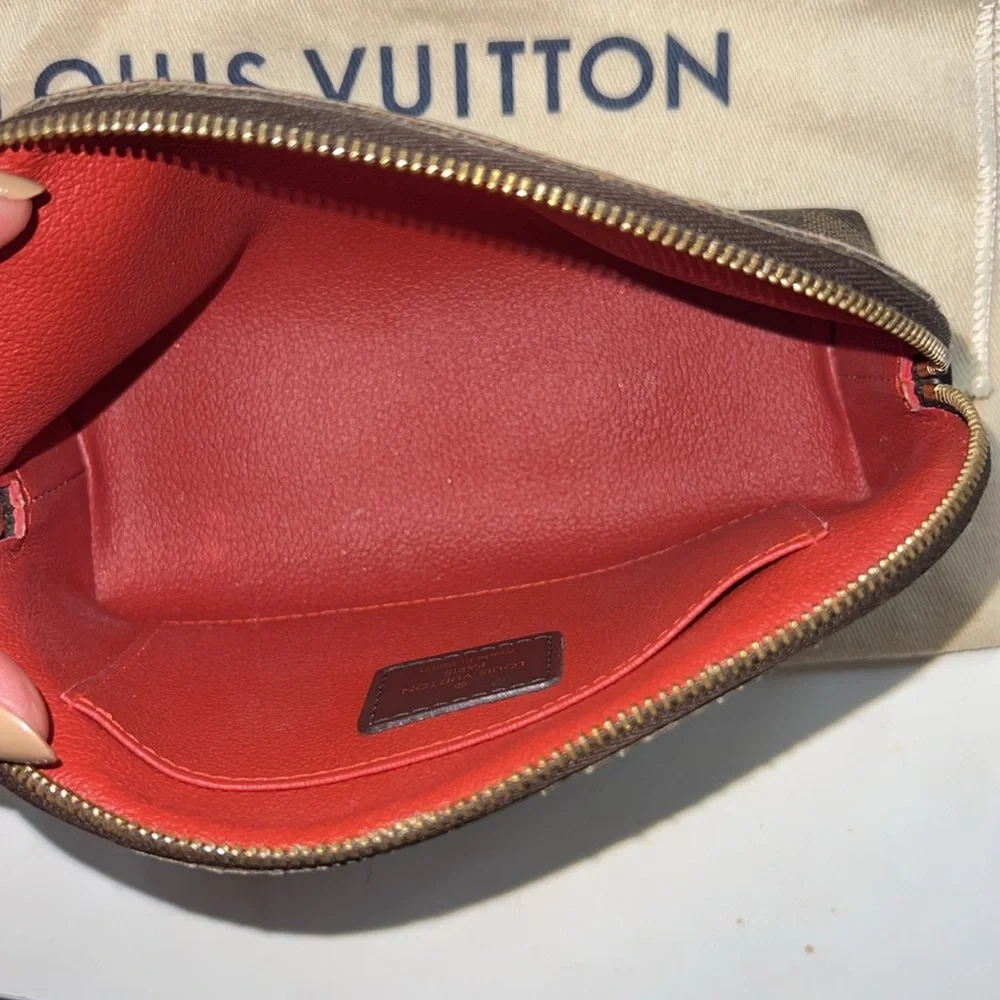 Authentic Louis Vuitton DE Vintage Cosmetic Pouch - Picture 5 of 11